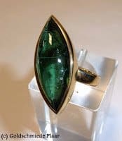 Gold-Ring mit grünem Turmalin