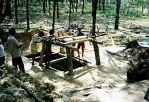 Edelsteinmine in Sri Lanka