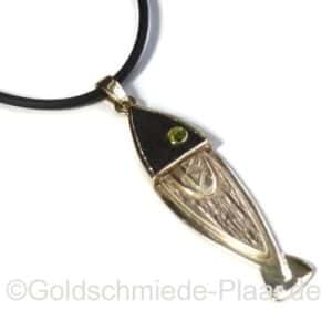 Fisch als Kettenanhänger aus Gold