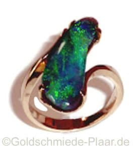 Ring in 585er Gold mit Opal 